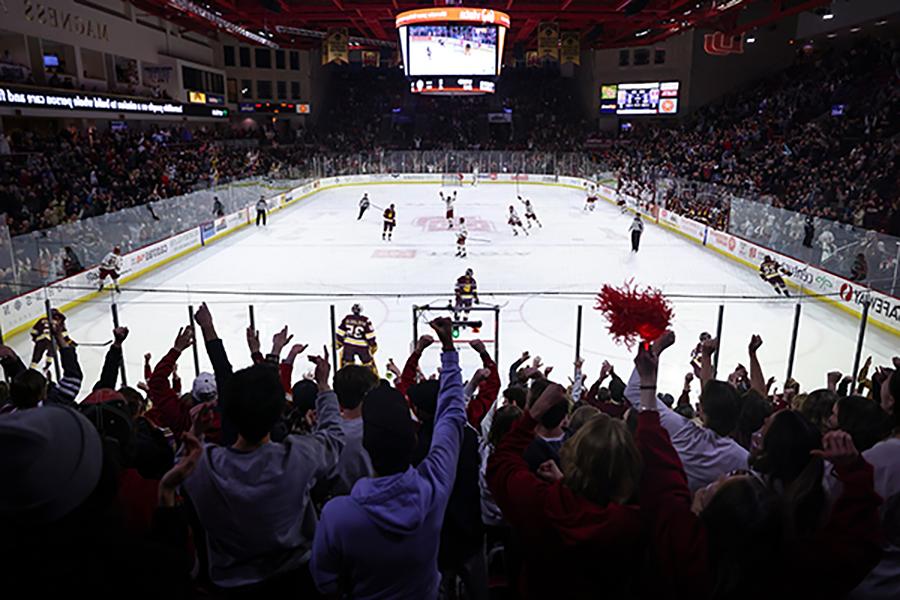 crowded DU hockey arena